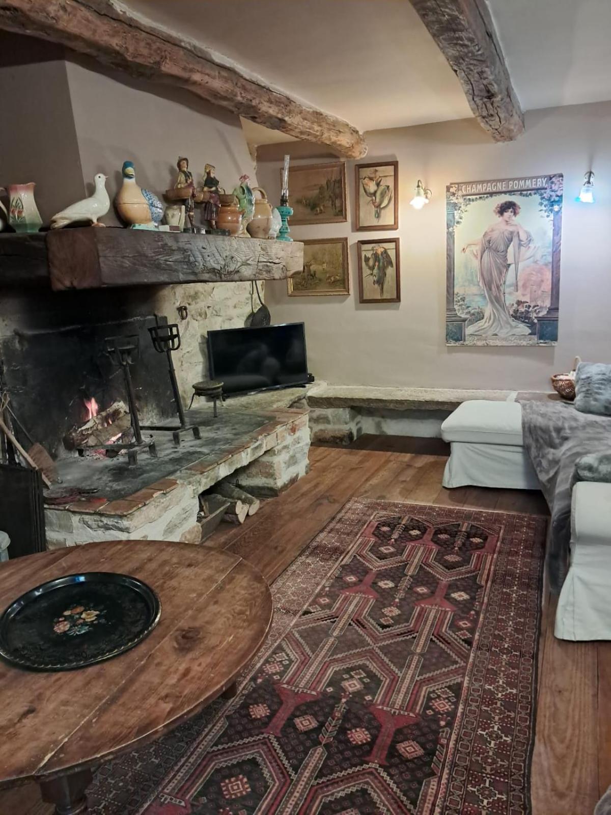 Nabat Le Haut, Chambre Et Table D'Hotes Courniou 외부 사진