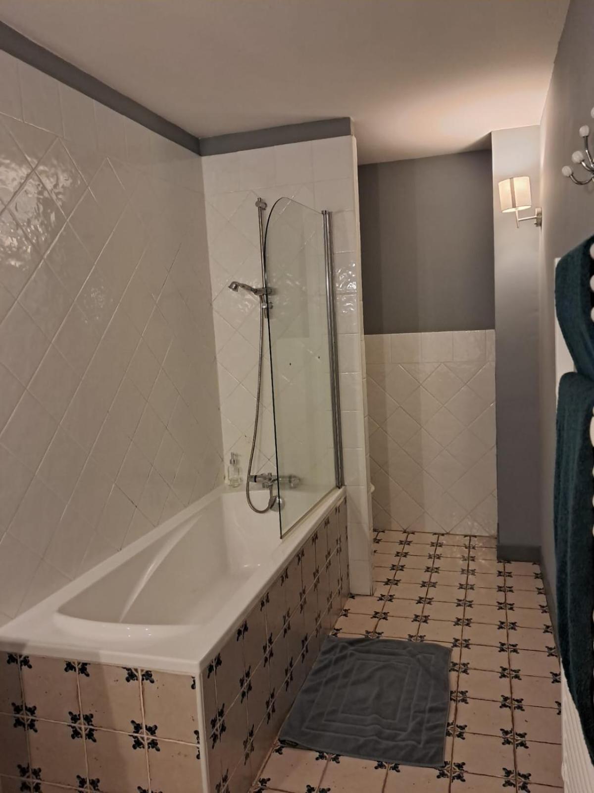 Nabat Le Haut, Chambre Et Table D'Hotes Courniou 외부 사진